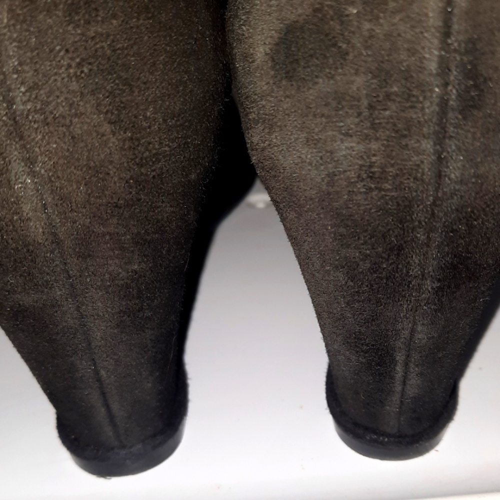 STUART WEITZMAN Hidden Wedge Bootie Stretch Suede Ankle Boot Heeled 9.5 N - Picture 7 of 12
